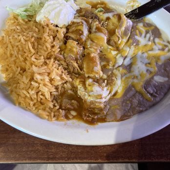 Los Molcajetes - Shredded Beef Enchiladas, Beans and Rice - Mexican Near Me - Bakersfield, California Los Molcajetes - Shredded Beef Enchiladas, Beans and Rice - Mexican Near Me - Bakersfield, California
