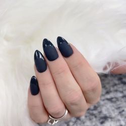 YOUnique Nail Bar