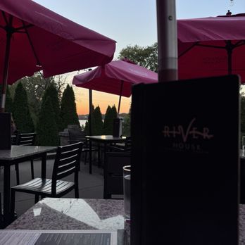 River House - Riverview from the table around 7:30pm - New American Near Me - Louisville, Kentucky River House - Riverview from the table around 7:30pm - New American Near Me - Louisville, Kentucky