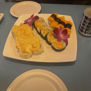 The Sushi Samurai - Vegan sushi that tastes just as if it were made of fish - Sushi Bars Near Me - Seattle, Washington