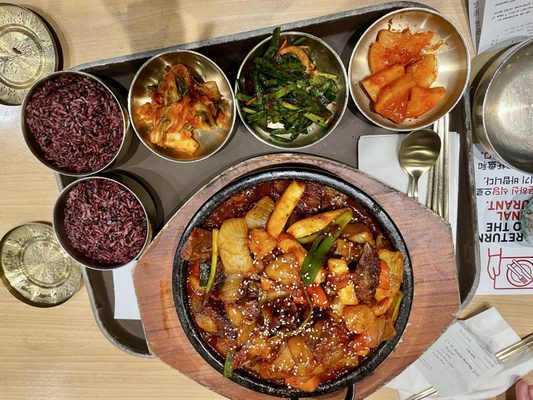 Daeho Kalbijjim & Beef Soup by null Daeho Kalbijjim & Beef Soup by null