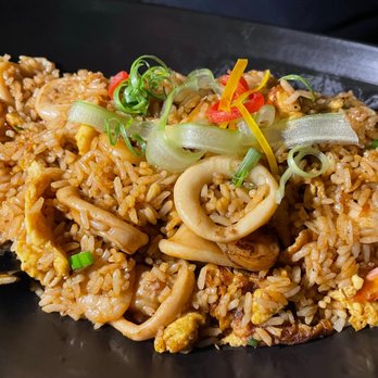 CVI.CHE 105 - Chaufa Style Seafood Rice / Arroz Chaufa de Mariscos - Peruvian Near Me - Miami, Florida CVI.CHE 105 - Chaufa Style Seafood Rice / Arroz Chaufa de Mariscos - Peruvian Near Me - Miami, Florida