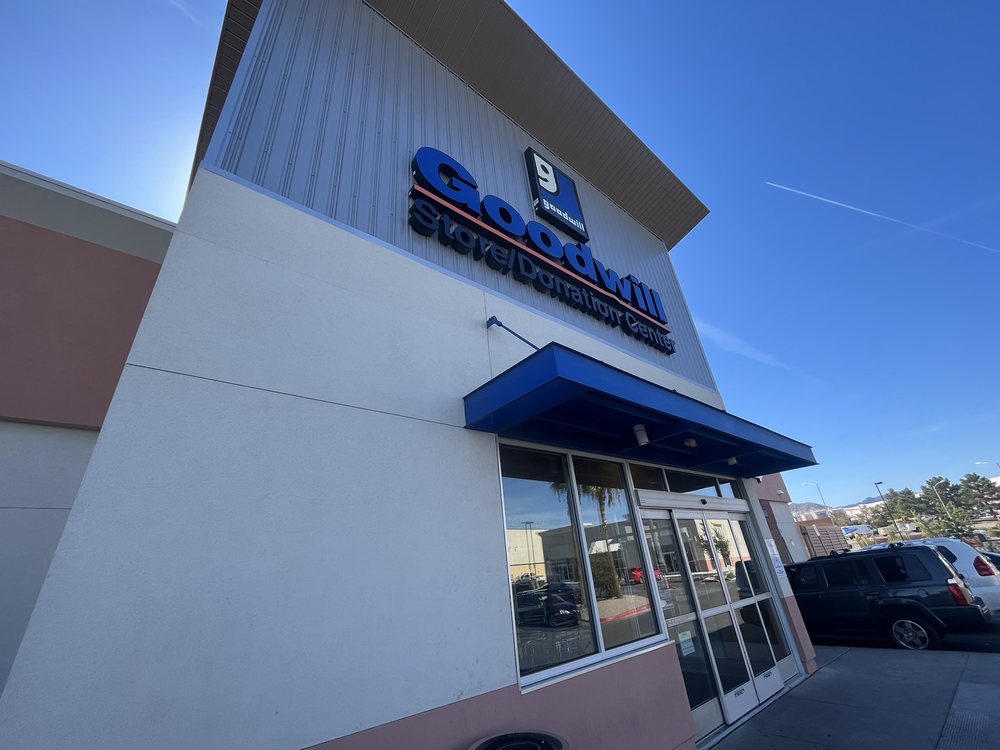 GOODWILL RETAIL STORE AND DONATION CENTER 20 Photos & 26 Reviews