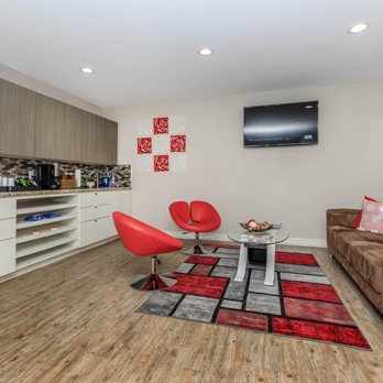Synott Square - Leasing Office - Apartments Near Me - Houston, Texas Synott Square - Leasing Office - Apartments Near Me - Houston, Texas