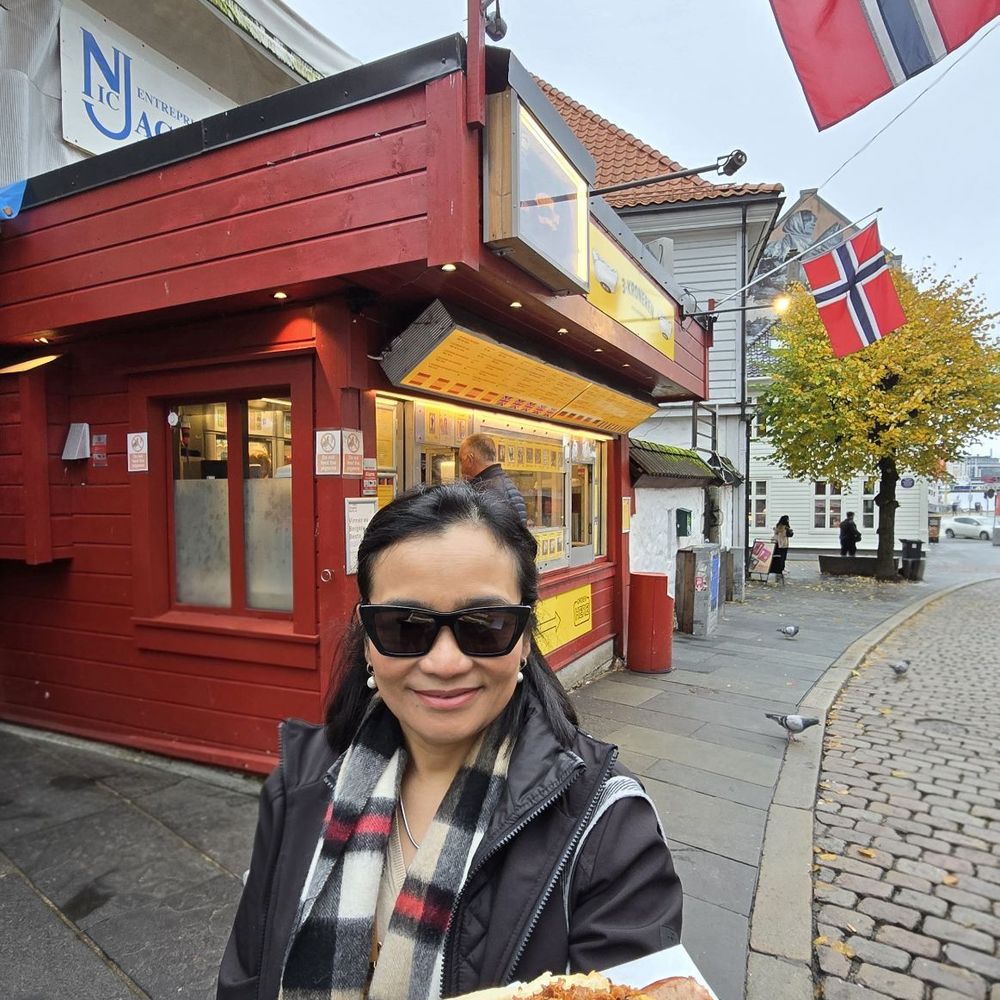 Trekroneren - hotdog stand est 1946 - Hot Dogs Near Me - Bergen, 12 Trekroneren - hotdog stand est 1946 - Hot Dogs Near Me - Bergen, 12