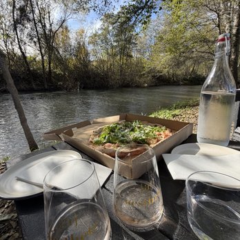 Aesthete Winery & Farm - Tasting by the river and pizza - Wine Tasting Room Near Me - Healdsburg, California Aesthete Winery & Farm - Tasting by the river and pizza - Wine Tasting Room Near Me - Healdsburg, California