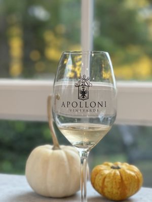 Apolloni Vineyards by null