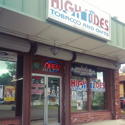 High Tides Tobacco & Gifts, 2413 SW 13th St, Gainesville, FL 32608, US