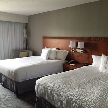 Courtyard by Marriott Akron Stow - 2 queen bed room - Hotels Near Me - Stow, Ohio