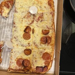 Taste of Buffalo Pizzeria - Buffalo-style pizza....ish