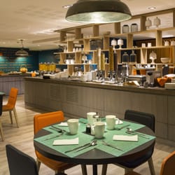 Hôtel de l'Héliopic - Buffet petit-déjeuner
