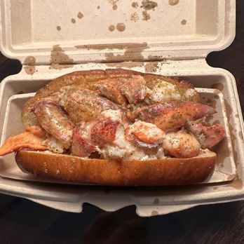 Luke's Lobster Downtown Crossing - The roll - Seafood Near Me - Boston, Massachusetts Luke's Lobster Downtown Crossing - The roll - Seafood Near Me - Boston, Massachusetts