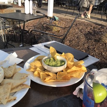 The Lyme Grill - Super tasty chunky Guacamole! - American Near Me - Avon, Connecticut