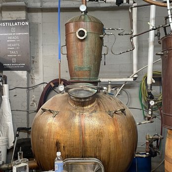 Bluegrass Distillers - Love this still! It looks so old but is not. - Distilleries Near Me - Lexington, Kentucky Bluegrass Distillers - Love this still! It looks so old but is not. - Distilleries Near Me - Lexington, Kentucky