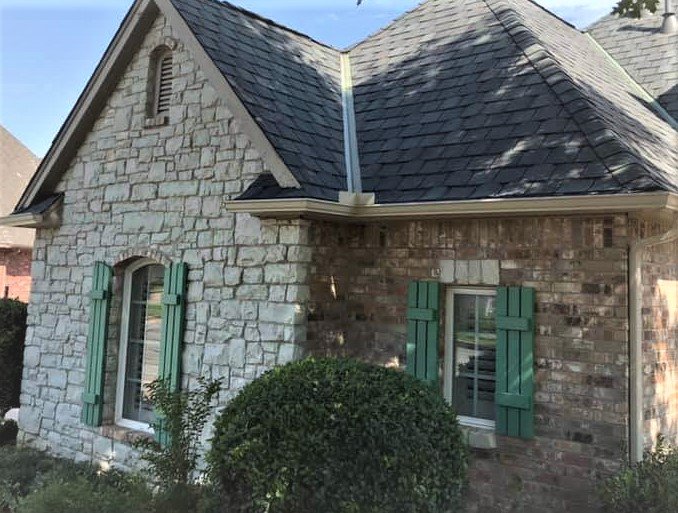 Slide of TH Roofing and Construction