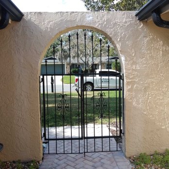 Wekiva Screen Repairs - Before - Roofing Near Me - Longwood, Florida Wekiva Screen Repairs - Before - Roofing Near Me - Longwood, Florida