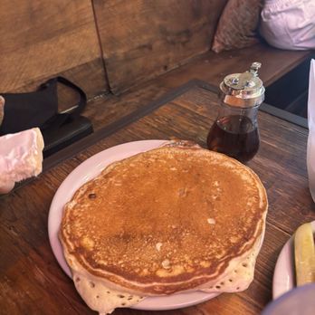 Mud Street Annex - Banana Pancake - Breakfast & Brunch Near Me - Eureka Springs, Arkansas
