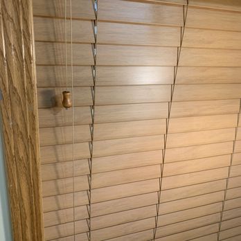 Chicka Chicka Broom - Shiny clean blinds! - Home Cleaning Near Me - Montgomery, Minnesota