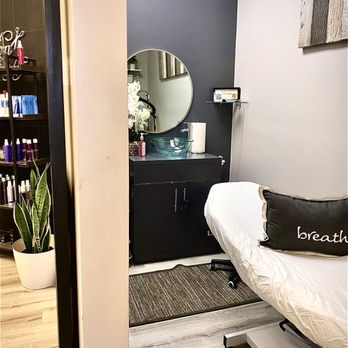 Salon One Eighty - Micro blading and micro blading removal room - Hair Salons Near Me - Corona, California Salon One Eighty - Micro blading and micro blading removal room - Hair Salons Near Me - Corona, California