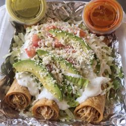 Flautas de pollo