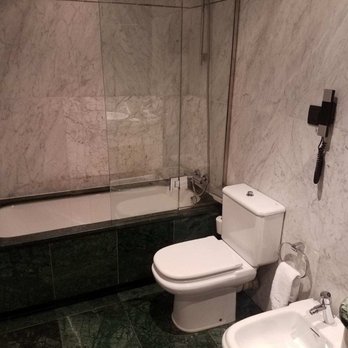 Hotel Villa Real - Bathroom - Hotels Near Me - Madrid, M