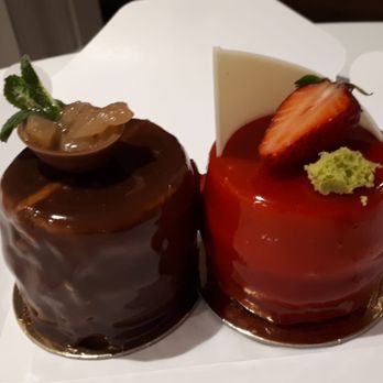 Confiserie Monnier - two of their fantastic mini-cakes - Patisserie/Cake Shop Near Me - Murten, FR