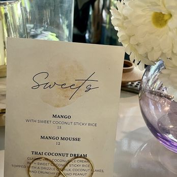 Som Dee Thai Kitchen & Bar - Why has the trend gone away from displaying dessert menus? 100% wouldn't have ordered if not seeing "mango mousse" - Thai Near Me - Denver, Colorado