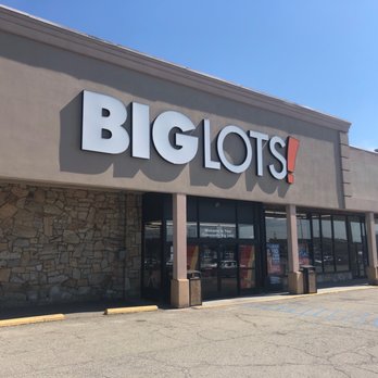 Big Lots - Front entrance - Department Stores Near Me - Monroeville, Pennsylvania