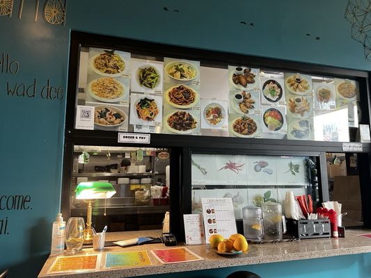 Dek Sen's Thai by null