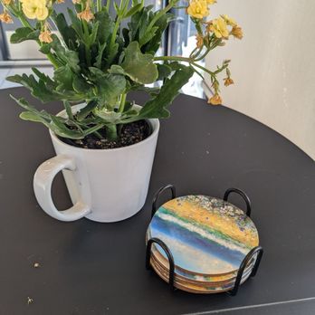 Wushiland Boba - Flowers and coasters on a table - Bubble Tea Near Me - Cerritos, California Wushiland Boba - Flowers and coasters on a table - Bubble Tea Near Me - Cerritos, California