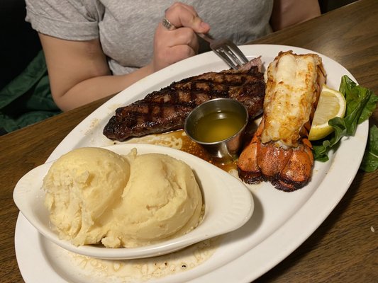 Lucky's Blind Fish Grill by null