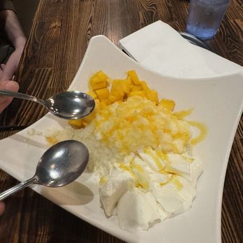 Taipei Cafe - Mango Snow - Taiwanese Near Me - Chicago, Illinois Taipei Cafe - Mango Snow - Taiwanese Near Me - Chicago, Illinois