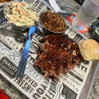 Alpha Pitt Smokers - Brisket, pulled pork, root beer baked beans and citrus coleslaw - Barbeque Near Me - Yorktown, Virginia Alpha Pitt Smokers - Brisket, pulled pork, root beer baked beans and citrus coleslaw - Barbeque Near Me - Yorktown, Virginia