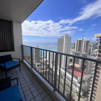 Waikiki Banyan - Apartments Near Me - Honolulu, Hawaii Waikiki Banyan - Apartments Near Me - Honolulu, Hawaii