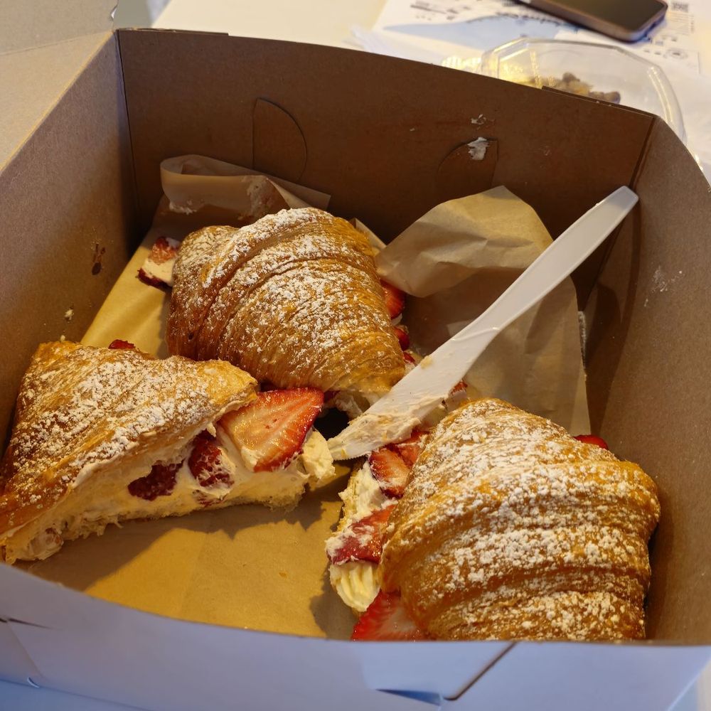 Glutenus Maximus Bakehouse - Bakeries Near Me - Vista, California