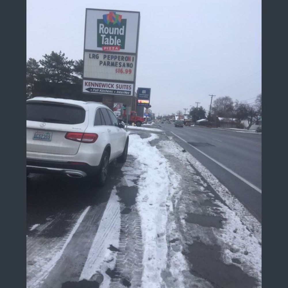 Round Table Pizza - Pizza Near Me - Kennewick, Washington Round Table Pizza - Pizza Near Me - Kennewick, Washington