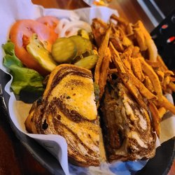 The 11th Street Precinct Bar & Grill - Patty melt