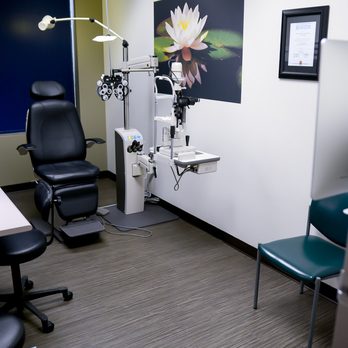 Advanced Center for Eyecare - Advanced Center for Eyecare prides itself in keeping it's facilities immaculately clean. - Optometrists Near Me - Bakersfield, California Advanced Center for Eyecare - Advanced Center for Eyecare prides itself in keeping it's facilities immaculately clean. - Optometrists Near Me - Bakersfield, California