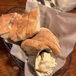 Phoebe's Restaurant & Coffee Lounge