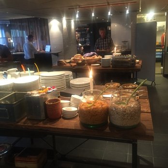 Mornington - Dining - Hotels Near Me - Bromma, Alberta