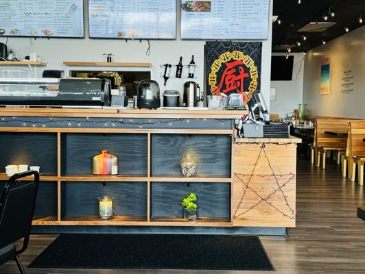 Hachi Hachi Sushi & Hibachi Portage by null