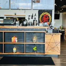 Hachi Hachi Sushi & Hibachi
