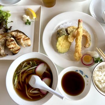 Sushi Noguchi - Udon with mixed tempura and hamachi kama lunch - Sushi Bars Near Me - Yorba Linda, California Sushi Noguchi - Udon with mixed tempura and hamachi kama lunch - Sushi Bars Near Me - Yorba Linda, California
