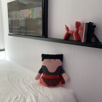 CitizenM Chicago Downtown Hotel - Cute decor! - Hotels Near Me - Chicago, Illinois CitizenM Chicago Downtown Hotel - Cute decor! - Hotels Near Me - Chicago, Illinois