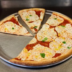 Nino's Pizzzeria & Cucina