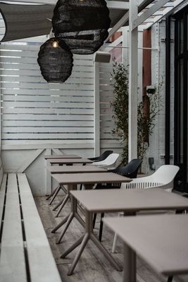 Commune Cafe + Wine Bar by null