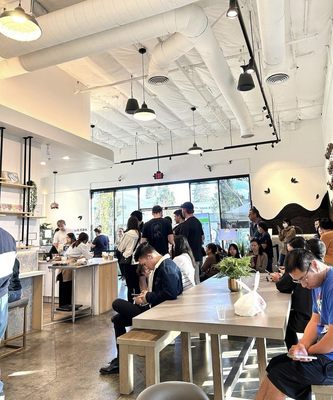 Chicha San Chen 吃茶三千 by null