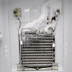 Major Appliance - Iced Samsung evaporator, a common Samsung issue. Please make sure your doors are closed.