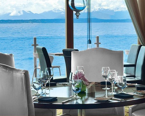 Six Seven Restaurant by null