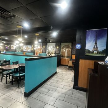Friends Indian Cuisine  - Full restaurant view - Indian Near Me - Orlando, Florida